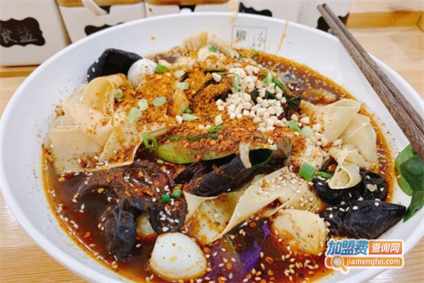 椒芽豚骨鲜辣冒菜