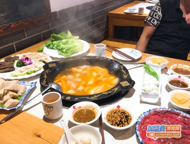 吴铭怀旧火锅加盟费