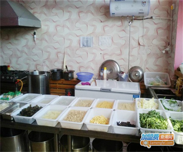 麻辣烫小吃店加盟