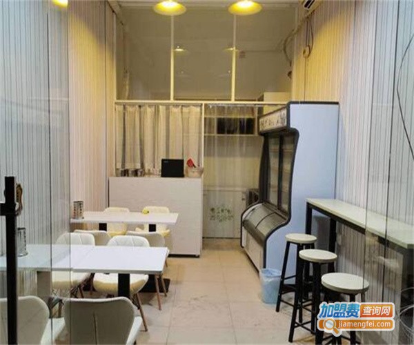 麻辣烫小吃店加盟，开店加盟麻辣烫小吃店_速速赚钱！
