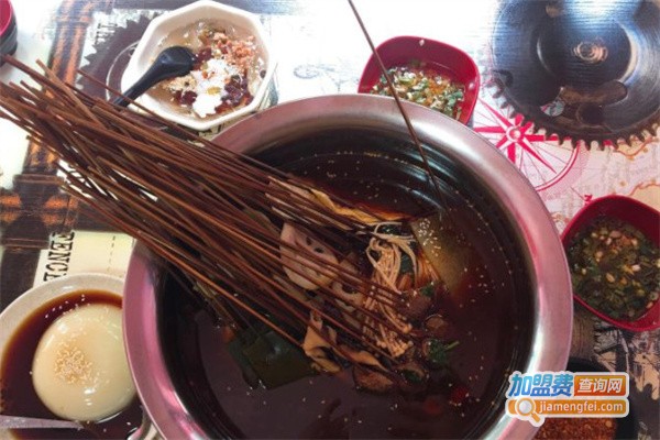 尖嘴喉舌特色串串加盟