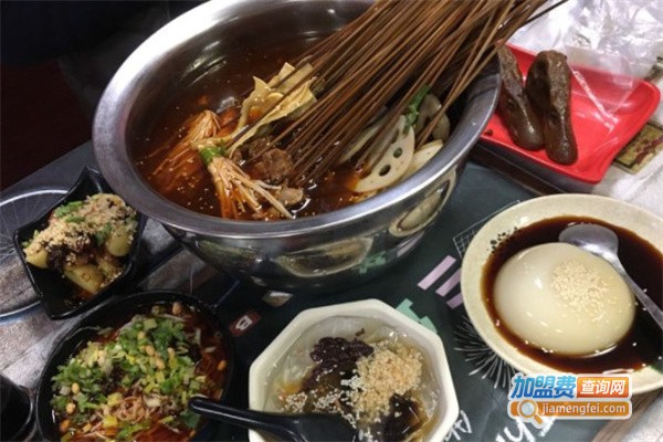 尖嘴喉舌特色串串加盟