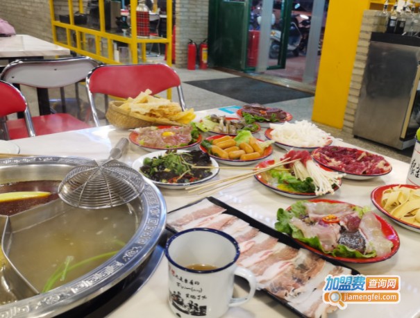 漫煮潮汕市井火锅加盟费