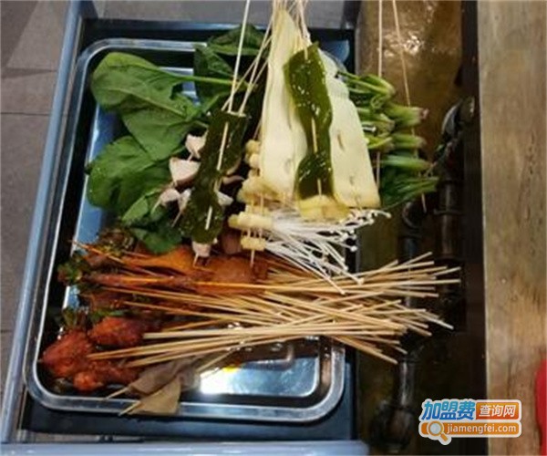 小旋风烧烤·火锅城加盟