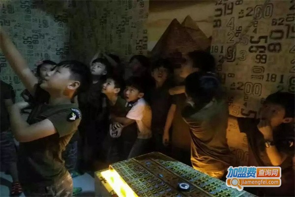 棱镜密室逃脱加盟