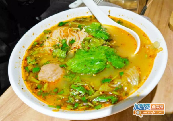 鹊桥毛肚米线加盟费