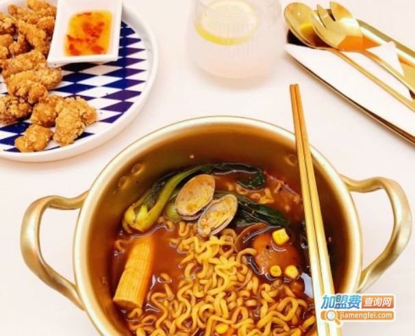 fnc·x泡面加盟费