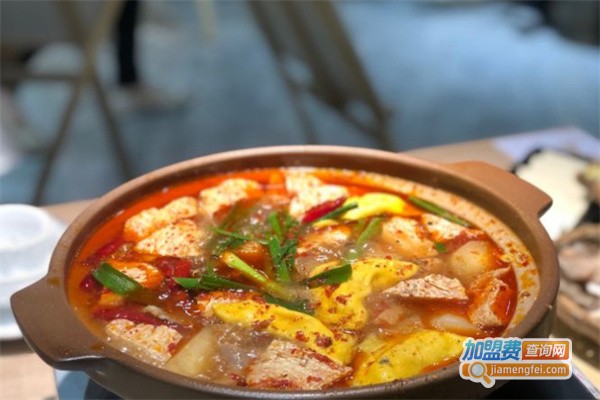 孔一锅牛杂煲加盟