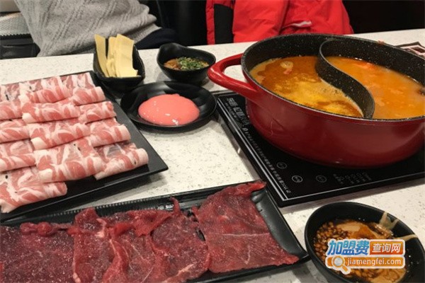 东厨忆巷火锅加盟