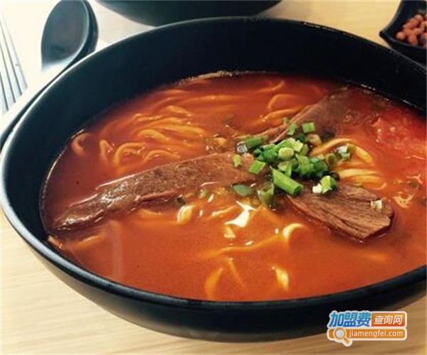 牛上牛牛肉面加盟费