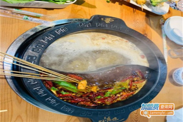 小扁担串串香火锅加盟
