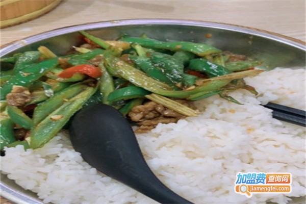 刘记木桶饭瓦罐汤加盟