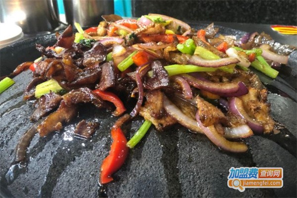 品味金牌烙锅加盟