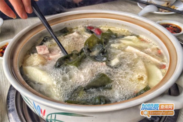 顺记猪肚鸡火锅店加盟费