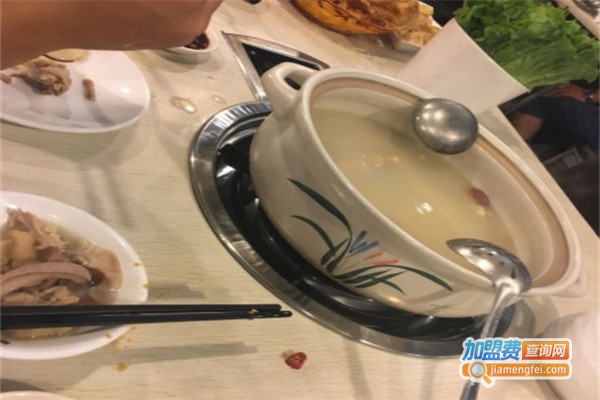 顺记猪肚鸡火锅店加盟费