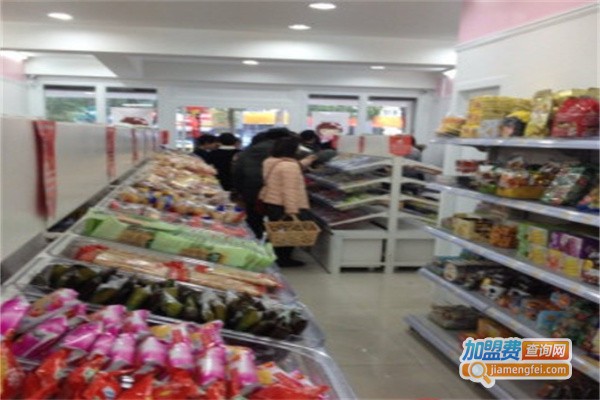 柒姑娘量贩休闲零食加盟