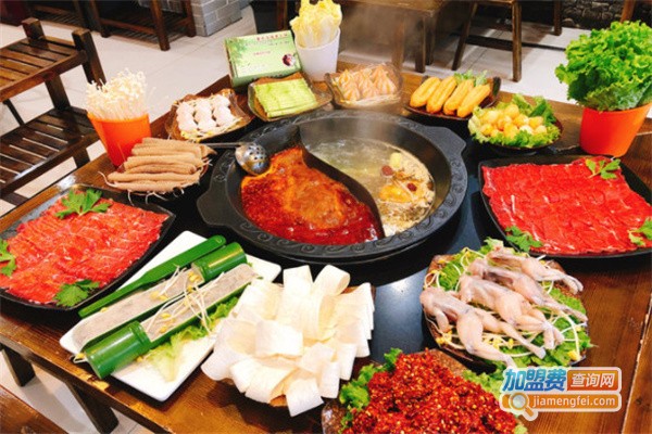 重庆泓福老火锅加盟