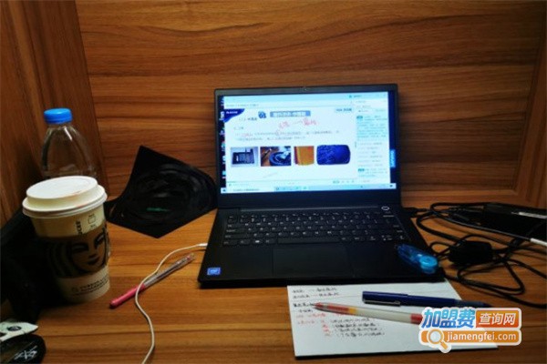 光阴自习室加盟