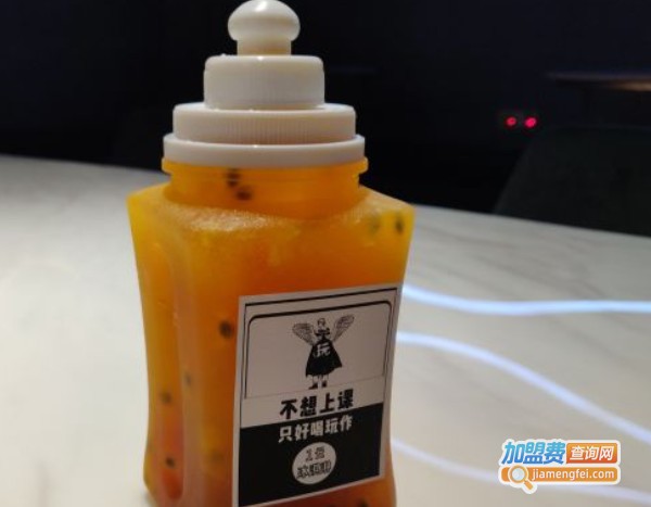 玩作水果茶加盟