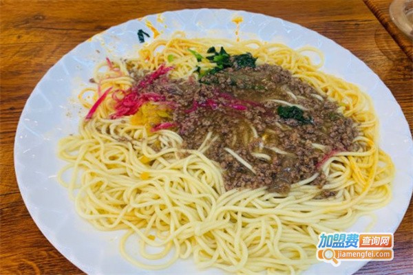 三升干拌牛肉面加盟