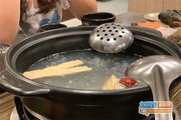 十二篮粥火锅加盟