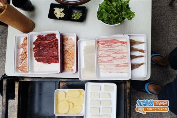 围炉瓦片烤肉加盟