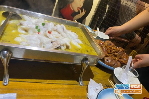 侯府黑鱼馆加盟