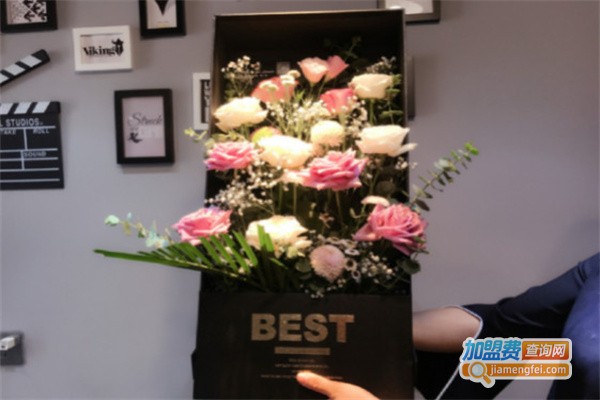 邂逅花坊鲜花加盟