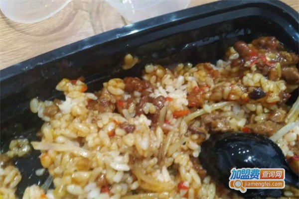 俏老妈卤肉饭加盟