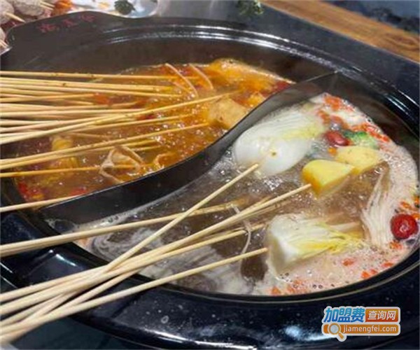 渝五爷鸭血串串锅加盟费