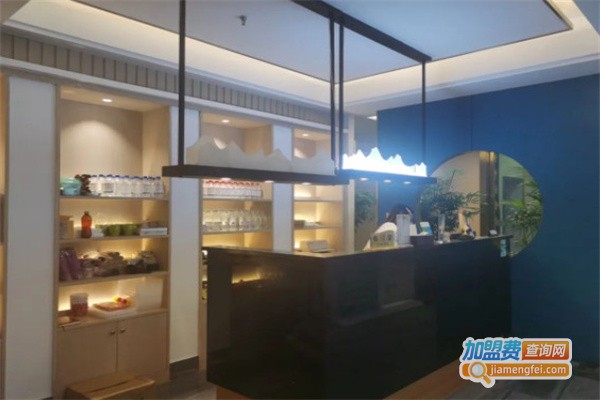 耳目初想采耳养生馆加盟