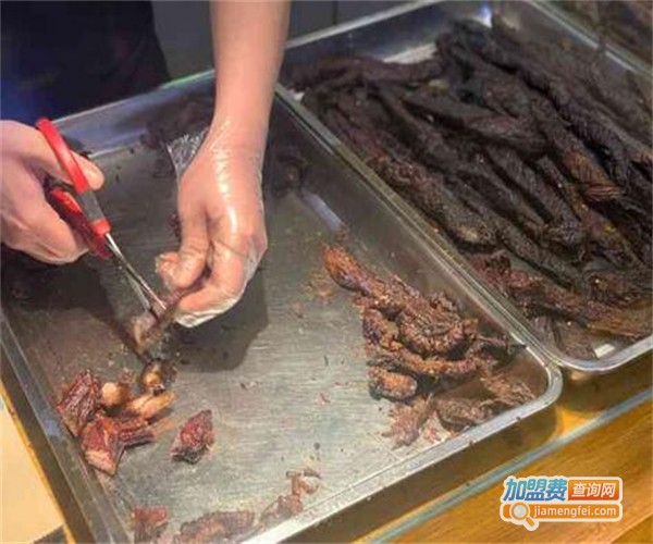 小炉匠牛肉干加盟