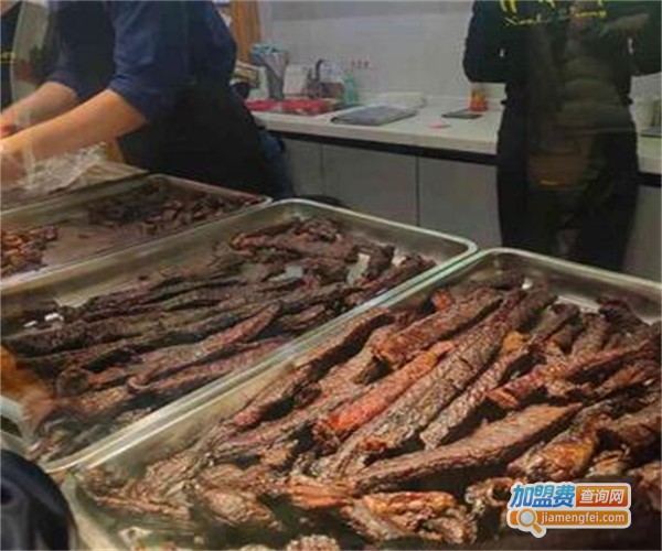 小炉匠牛肉干加盟费