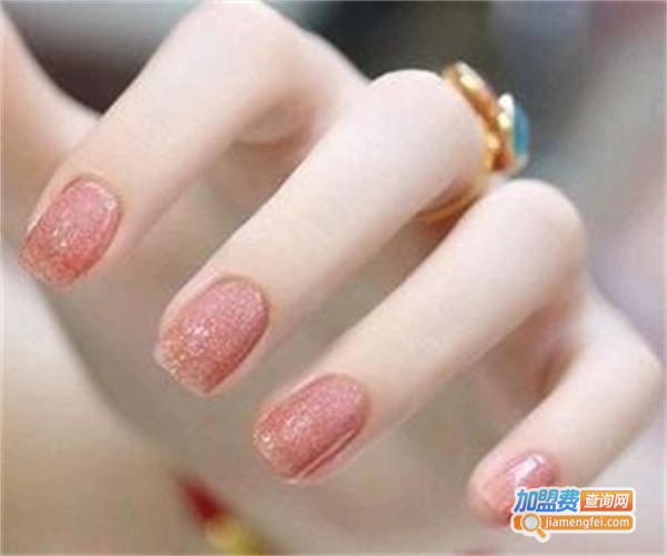 姿莹美甲用品加盟费