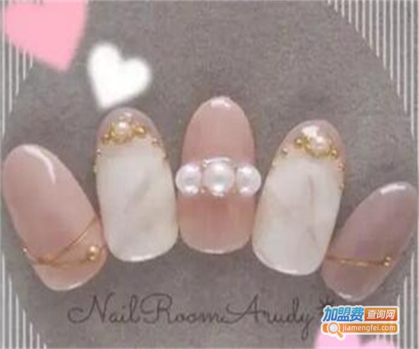 妮楚美甲加盟费