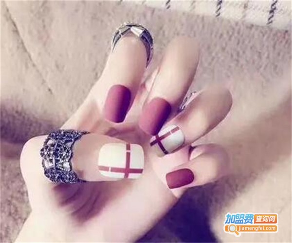 雅雅美甲加盟费