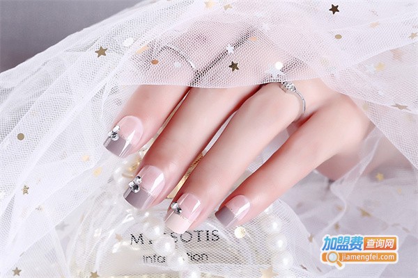 蓝贵坊美容美甲会所加盟