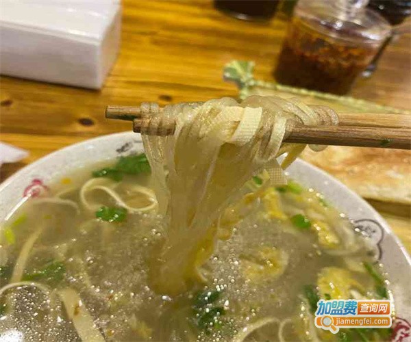 牛千味淮南牛肉汤加盟费多少钱？分析投资牛千味淮南牛肉汤需要多少钱！