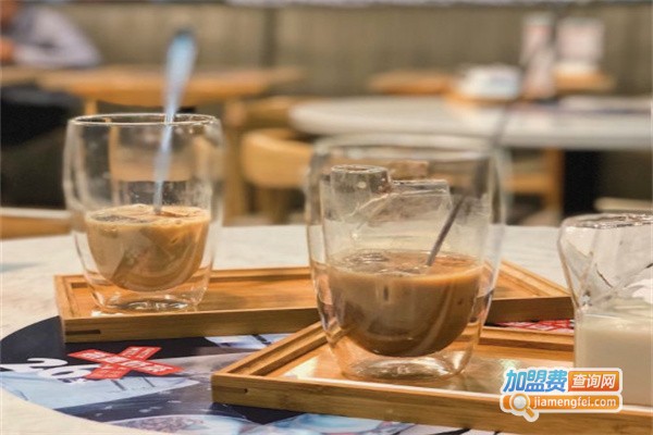 牛下拾座港式茶餐厅加盟