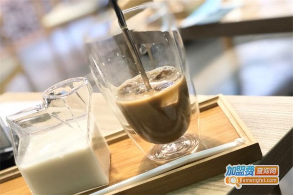 牛下拾座港式茶餐厅加盟