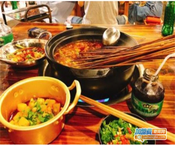 小牛麻辣烫加盟费