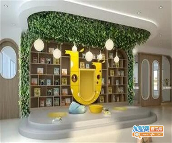 小鹿培优托育加盟费