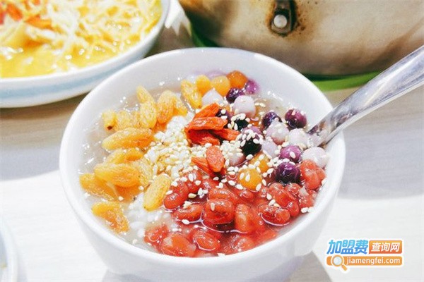 七月流火鱼头大餐加盟