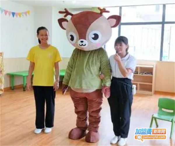 小鹿培优托育加盟费