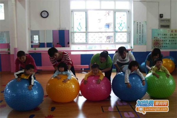 多曼早教私塾加盟