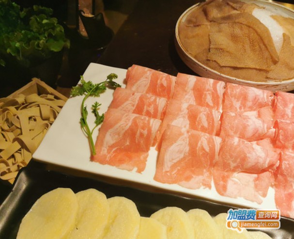 辣伍老火锅加盟费