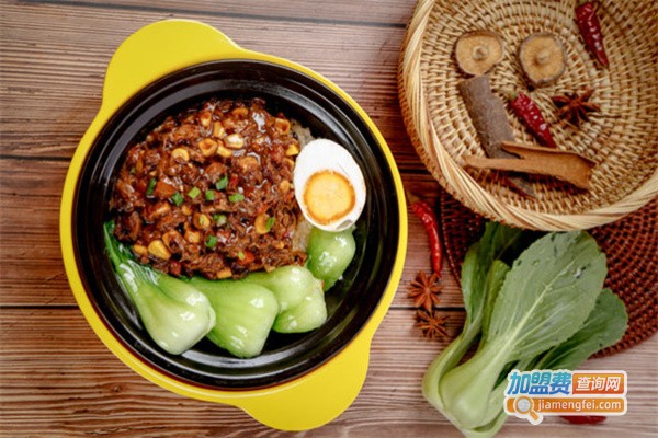 尊客煲仔饭加盟