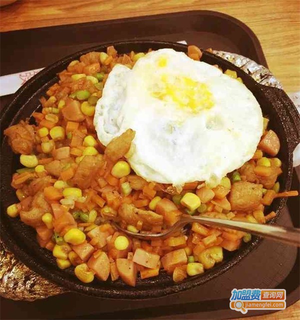 炉火阿昌煲仔饭加盟费
