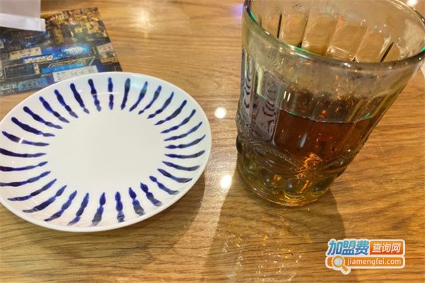 粤兴港式烧腊茶餐厅加盟费