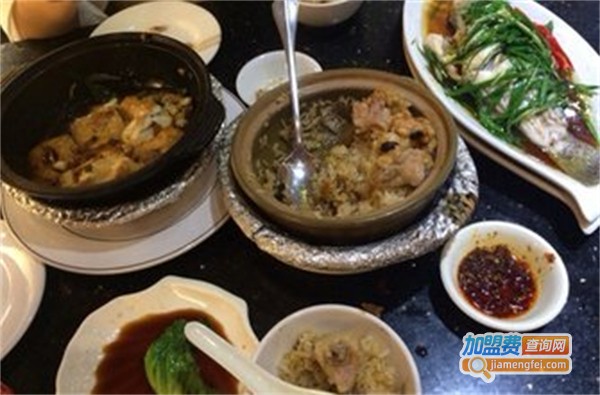 东宝烧腊港式茶餐厅加盟费_投资东宝烧腊港式茶餐厅加盟费是多少？